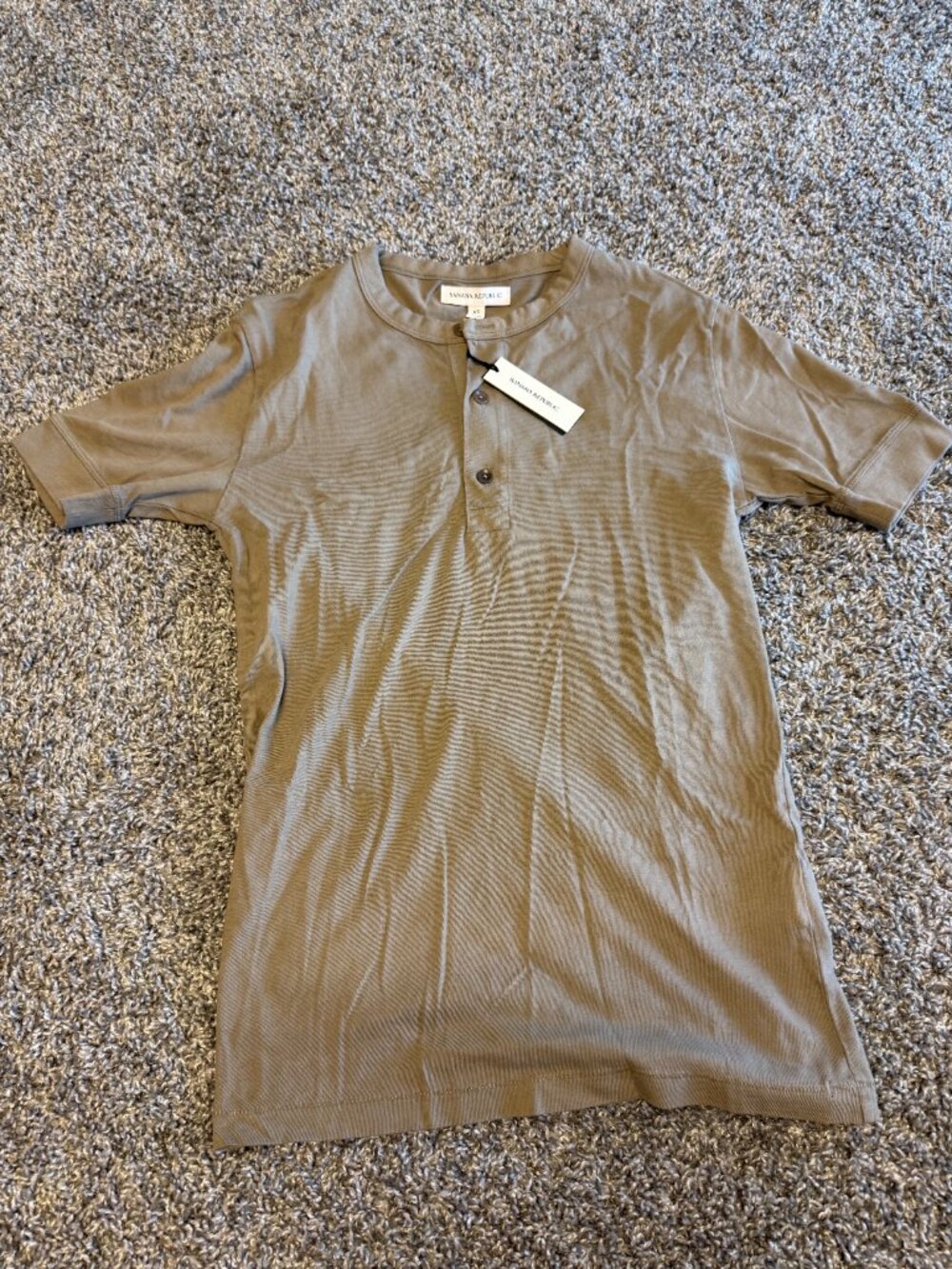 Banana Republic Standard-Fit Linen-Blend Henley T-Shirt NWT